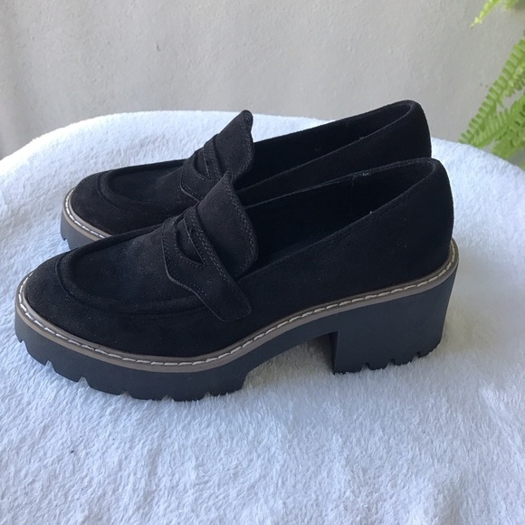 DV Dolce Vita Temecula style black suede-like sz 6 Manmade materials Rub… - Picture 1 of 9